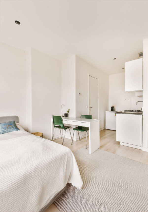 Small or single storey homes, apartments up to 3 floors high, 2 bathrooms and 50m2 of garden.